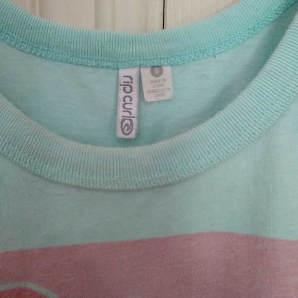 RIP CURL MUSCLE TANK - Picture 3 of 3